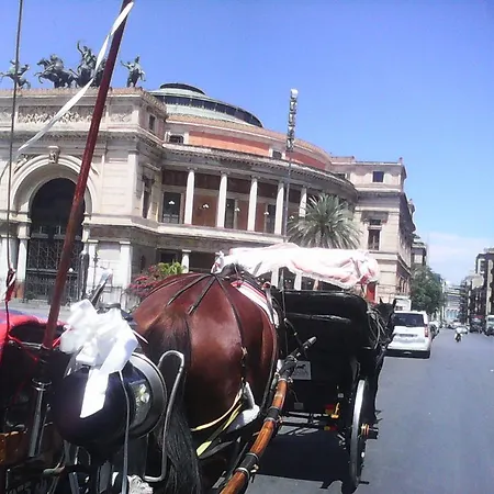 Casa de hóspedes Palermo Centrale *